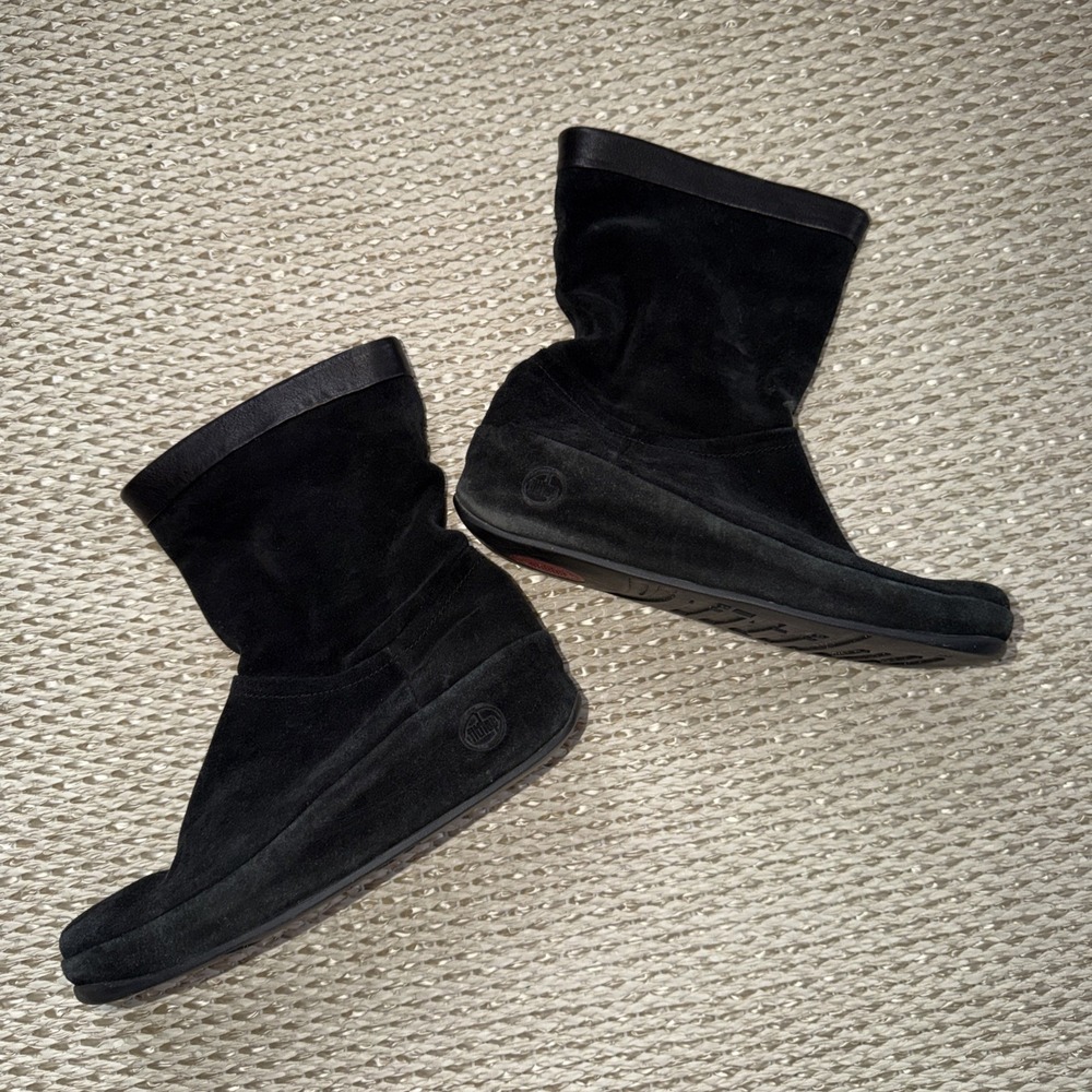 Fit Flop Slouchy Black Suede Leather‎ Boots: Size 9 Wobble Board Wedge